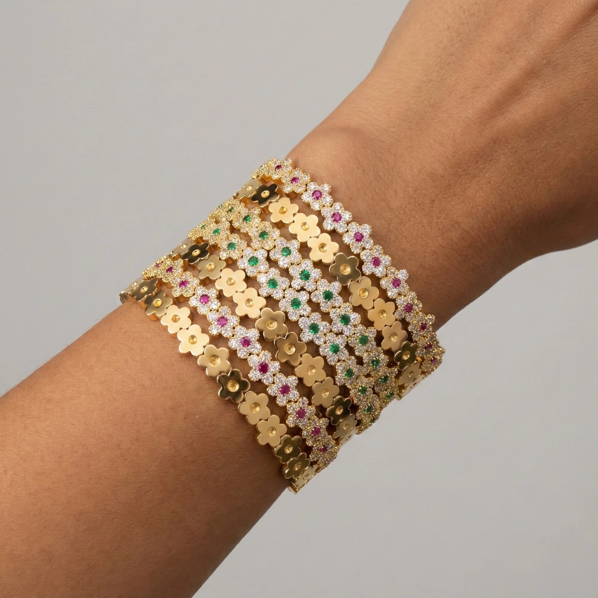 The Classic Flower Bracelet by Orloveria