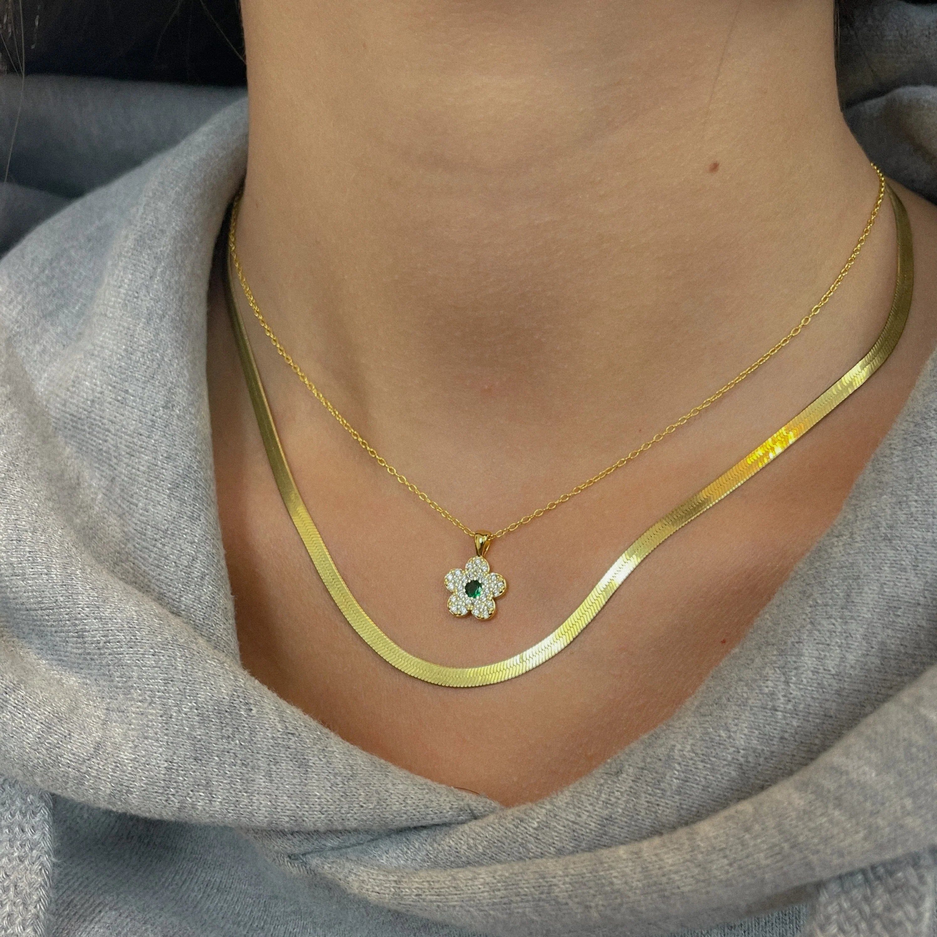 Flower Necklace 002 by Orloveria
