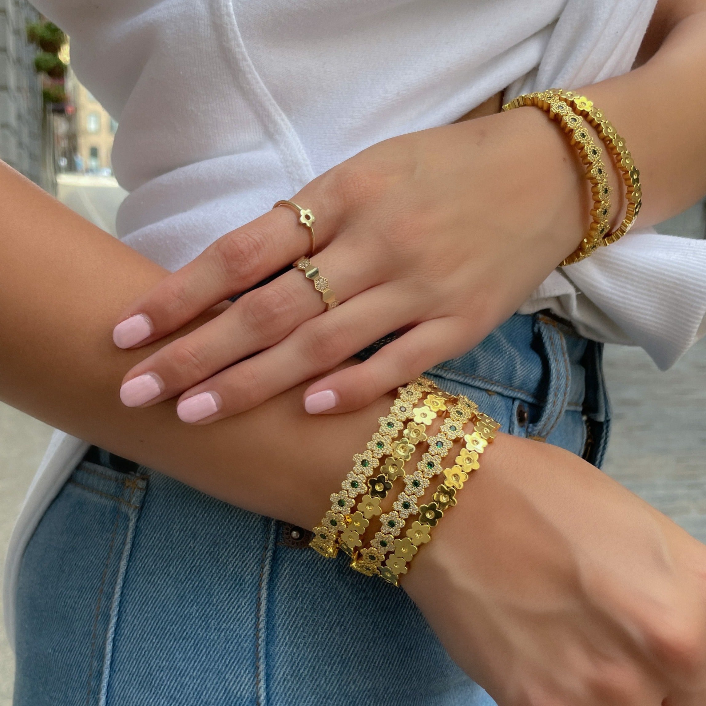 Single Flower Ring by Orloveria
