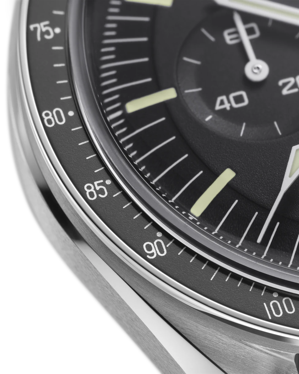 Speedmaster
Moonwatch Professional